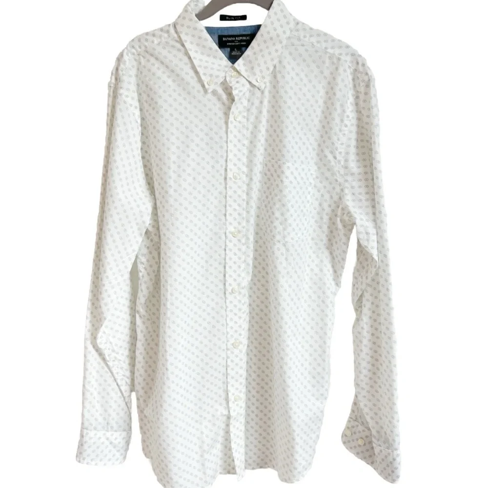Banana Republic Men’s Slim Fit Long Sleeve Button Down Dress Shirt White Cotton